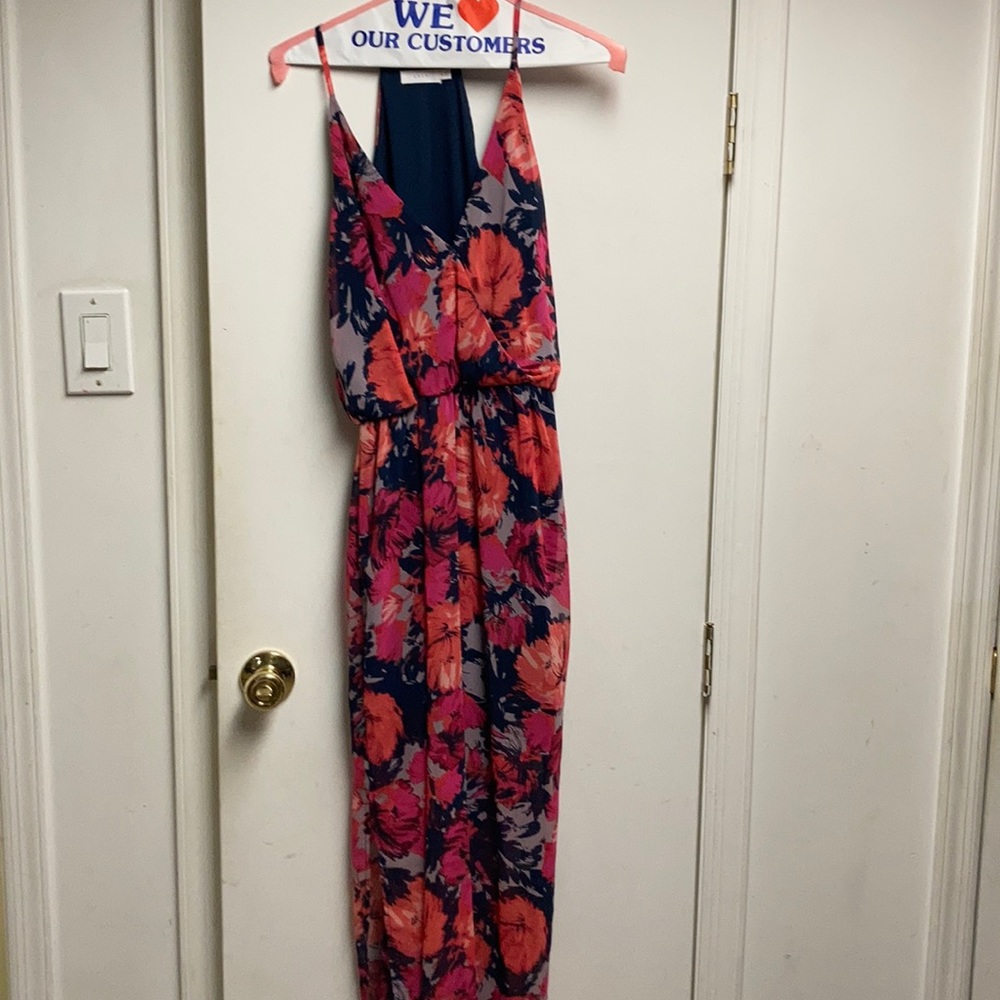 Long flowy casual/dressy dress